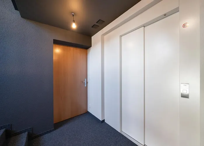 Moderne Neubauwohnung In * וילדרסויל