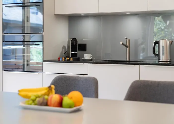 Moderne Neubauwohnung In דירה